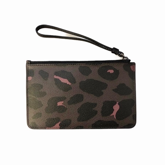 🚫SOLD🚫 NWOT Coach Wristlet - Picture 2 of 4